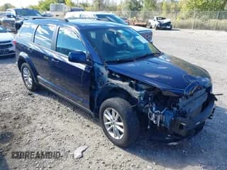 ✅ 2018 Dodge Journey SXT • VIN: 3C4PDCBG0JT260319 • Lot: 43417136. Wystawiony na IAAI z przebiegiem 124 663 mil. Bezpłatny archiwum sprzedaży aukcyjnych z USA i szczegółowy raport historii pojazdu na DreamBid. Zdjęcie 1.