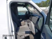 ✅ 2012 Ford Econoline Cargo Recreational • VIN: 1FTNE2EW8CDA16508 • Lot: 43232619. Wystawiony na IAAI z przebiegiem 242 999 mil. Bezpłatny archiwum sprzedaży aukcyjnych z USA i szczegółowy raport historii pojazdu na DreamBid. Zdjęcie 5.