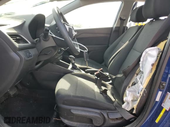 ✅ 2022 Hyundai Accent SE • VIN: 3KPC24A6XNE168048 • Lot: 52701345. Wystawiony na Copart z przebiegiem 54 614 mil. Bezpłatny archiwum sprzedaży aukcyjnych z USA i szczegółowy raport historii pojazdu na DreamBid. Zdjęcie 7.