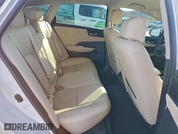 ✅ 2018 Honda Clarity Touring • VIN: JHMZC5F37JC004252 • Lot: 91730235. Wystawiony na Copart z przebiegiem 181 506 mil. Bezpłatny archiwum sprzedaży aukcyjnych z USA i szczegółowy raport historii pojazdu na DreamBid. Zdjęcie 10.