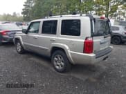 ✅ 2007 Jeep Commander Overland • VIN: 1J8HG68237C503529 • Лот: 43233685. Опубликован ранее на IAAI с пробегом 106 764 миль. Бесплатный доступ к архиву аукционных продаж из США и подробный отчёт об истории автомобиля на DreamBid. Изображение 3.