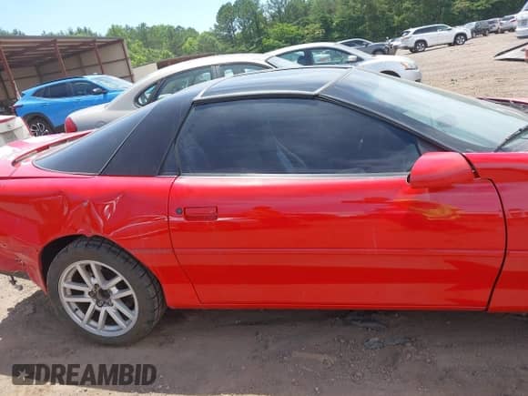 2002 Chevrolet Camaro Z28 z VIN 2G1FP22G222101109, wystawiony jako IAAI lot #39531558 z przebiegiem 100 136 mil mil oraz . Historia ofert i sprzedaży dostępna na DreamBid. Obrazek 14.