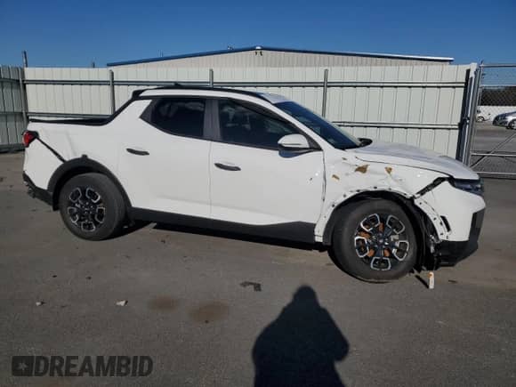 2024 Hyundai Santa Cruz SEL с VIN 5NTJCDDE5RH105272, выставлен на аукционе Copart как лот 87901215 с пробегом 1 287 миль миль и Списание • Salvage title. История ставок и продаж доступна на DreamBid. Изображение 4.