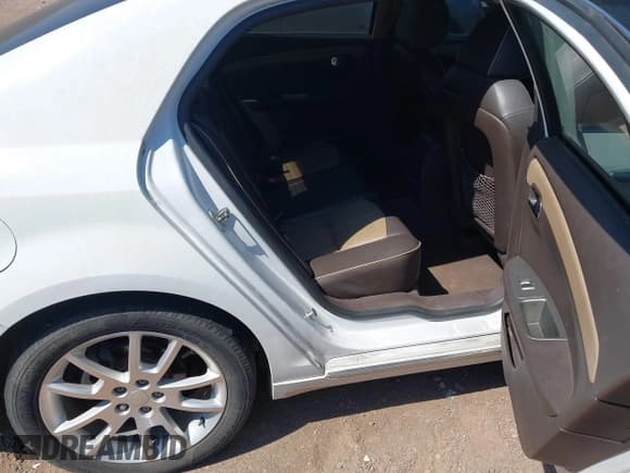 ✅ 2010 Chevrolet Malibu LTZ 1LZ • VIN: 1G1ZE5E06A4128311 • Lot: 43159174. Listed on IAAI with 131,771 mi. Free auction sales archive from the USA and detailed vehicle history report at DreamBid. Image 8.