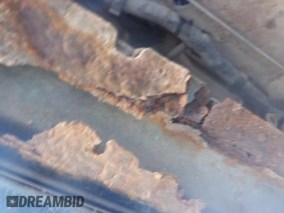 ✅ 2007 Chevrolet Silverado 1500 Work Truck • VIN: 1GCEC19X07Z611770 • Lot: 43724070. Wystawiony na IAAI z przebiegiem 234 660 mil. Bezpłatny archiwum sprzedaży aukcyjnych z USA i szczegółowy raport historii pojazdu na DreamBid. Zdjęcie 31.