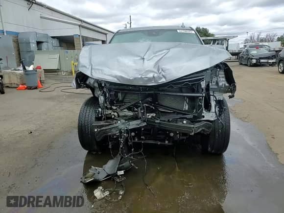 2024 Chevrolet Tahoe LT z VIN 1GNSKNKD4RR165517, wystawiony jako Copart lot #53190525 z przebiegiem 16 968 mil mil oraz Szkoda całkowita • Salvage title. Historia ofert i sprzedaży dostępna na DreamBid. Obrazek 15.