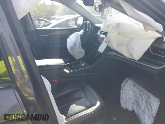 ✅ 2022 Jeep Grand Cherokee • VIN: 1C4RJYB63N8716923 • Lot: 43289093. Listed on IAAI with 74,245 mi. Free auction sales archive from the USA and detailed vehicle history report at DreamBid. Image 5.