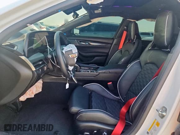 ✅ 2025 Cadillac CT5-V • VIN: 1G6DR5RW2S0115300 • Lot: 86101075. Listed on Copart with Not provided. Free auction sales archive from the USA and detailed vehicle history report at DreamBid. Image 7.