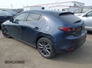 ✅ 2021 Mazda 3 Select • VIN: JM1BPAKL6M1336916 • Lot: 41708681. Listed on IAAI with 82,361 mi. Free auction sales archive from the USA and detailed vehicle history report at DreamBid. Image 3.