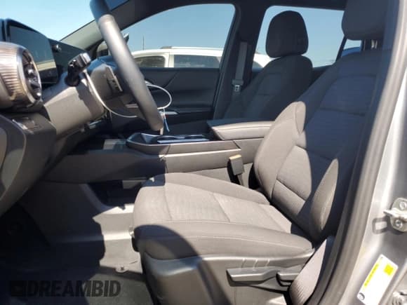 ✅ 2025 Chevrolet Equinox FWD LT • VIN: 3GNAXHEG3SL106153 • Lot: 63237415. Wystawiony na Copart z przebiegiem 14 204 mil. Bezpłatny archiwum sprzedaży aukcyjnych z USA i szczegółowy raport historii pojazdu na DreamBid. Zdjęcie 7.