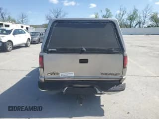 ✅ 2000 Chevrolet S-10 LS • VIN: 1GCCS14W3YK226898 • Лот: 52568975. Опубликован ранее на Copart с пробегом 267 756 миль. Бесплатный доступ к архиву аукционных продаж из США и подробный отчёт об истории автомобиля на DreamBid. Изображение 6.