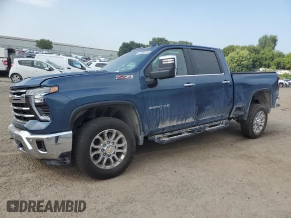 ✅ 2024 Chevrolet Silverado 2500HD LTZ • VIN: 2GC4YPE7XR1168464 • Lot: 67736125. Listed on Copart with 19,295 mi. Free auction sales archive from the USA and detailed vehicle history report at DreamBid. Image 1.