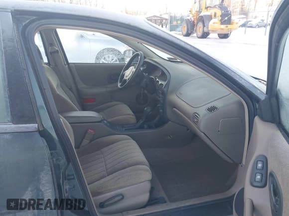 ✅ 2001 Pontiac Grand Prix SE • VIN: 1G2WK52J21F204244 • Lot: 41285767. Listed on IAAI with 183,758 mi. Free auction sales archive from the USA and detailed vehicle history report at DreamBid. Image 5.