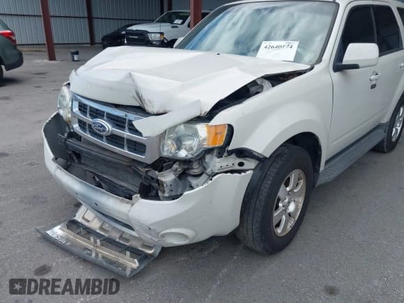 ✅ 2012 Ford Escape Limited • VIN: 1FMCU0E78CKC37072 • Lot: 42640774. Wystawiony na IAAI z przebiegiem 139 816 mil. Bezpłatny archiwum sprzedaży aukcyjnych z USA i szczegółowy raport historii pojazdu na DreamBid. Zdjęcie 17.