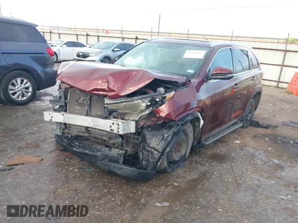 ✅ 2015 Toyota Highlander XLE • VIN: 5TDKKRFH7FS081847 • Lot: 42676891. Wystawiony na IAAI z przebiegiem 154 151 mil. Bezpłatny archiwum sprzedaży aukcyjnych z USA i szczegółowy raport historii pojazdu na DreamBid. Zdjęcie 2.