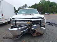 ✅ 2017 Chevrolet Silverado 2500HD LT • VIN: 1GC1KVEY4HF182790 • Lot: 42357385. Wystawiony na IAAI z przebiegiem 189 755 mil. Bezpłatny archiwum sprzedaży aukcyjnych z USA i szczegółowy raport historii pojazdu na DreamBid. Zdjęcie 12.