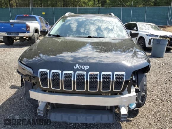 ✅ 2019 Jeep Cherokee Latitude Plus • VIN: 1C4PJLLB0KD143293 • Lot: 54790945. Wystawiony na Copart z przebiegiem 100 585 mil. Bezpłatny archiwum sprzedaży aukcyjnych z USA i szczegółowy raport historii pojazdu na DreamBid. Zdjęcie 5.