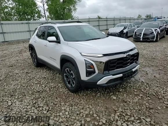 ✅ 2025 Chevrolet Equinox AWD ACTIV • VIN: 3GNAXSEG6SL143422 • Lot: 61568755. Wystawiony na Copart z przebiegiem 17 758 mil. Bezpłatny archiwum sprzedaży aukcyjnych z USA i szczegółowy raport historii pojazdu na DreamBid. Zdjęcie 13.