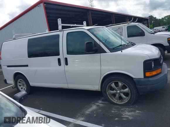 ✅ 2011 Chevrolet Express Cargo • VIN: 1GCSGAFX6B1144874 • Lot: 41868850. Listed on IAAI with 201,347 mi. Free auction sales archive from the USA and detailed vehicle history report at DreamBid. Image 13.