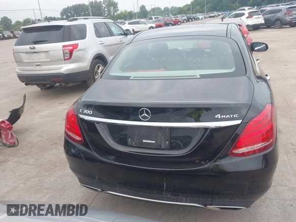 ✅ 2017 Mercedes-Benz C 300 • VIN: WDDWF4KB8HR256544 • Lot: 42723776. Listed on IAAI with 81,376 mi. Free auction sales archive from the USA and detailed vehicle history report at DreamBid. Image 17.