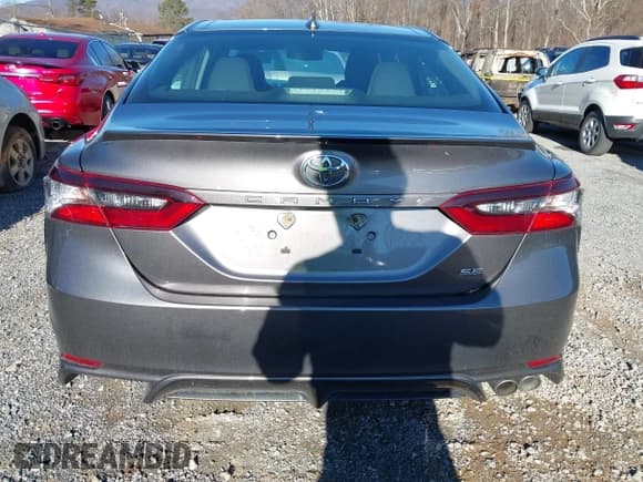 ✅ 2021 Toyota Camry SE • VIN: 4T1G11AK8MU423971 • Lot: 43768828. Listed on IAAI with 103,138 mi. Free auction sales archive from the USA and detailed vehicle history report at DreamBid. Image 17.