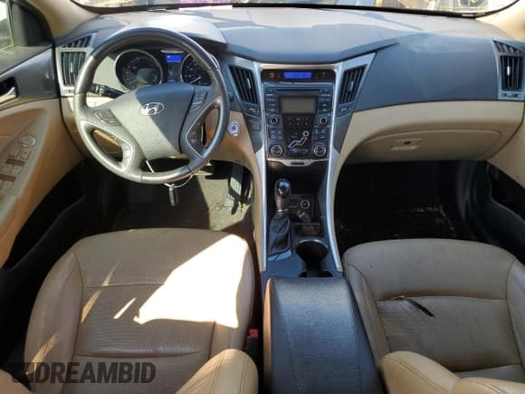✅ 2012 Hyundai Sonata Hybrid • VIN: KMHEC4A41CA059302 • Lot: 71953074. Listed on Copart with 161,739 mi. Free auction sales archive from the USA and detailed vehicle history report at DreamBid. Image 8.