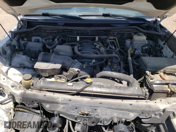 ✅ 2016 Toyota Land Cruiser • VIN: JTMCY7AJXG4041776 • Lot: 66911695. Wystawiony na Copart z przebiegiem 157 841 mil. Bezpłatny archiwum sprzedaży aukcyjnych z USA i szczegółowy raport historii pojazdu na DreamBid. Zdjęcie 12.