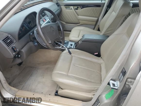 ✅ 1996 Mercedes-Benz C • VIN: WDBHA28E8TF459045 • Lot: 66778065. Wystawiony na Copart z przebiegiem Nie podano. Bezpłatny archiwum sprzedaży aukcyjnych z USA i szczegółowy raport historii pojazdu na DreamBid. Zdjęcie 7.