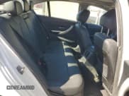 ✅ 2013 BMW 3 Series 328i • VIN: WBA3C1C54DF436495 • Lot: 86606055. Wystawiony na Copart z przebiegiem 71 050 mil. Bezpłatny archiwum sprzedaży aukcyjnych z USA i szczegółowy raport historii pojazdu na DreamBid. Zdjęcie 10.