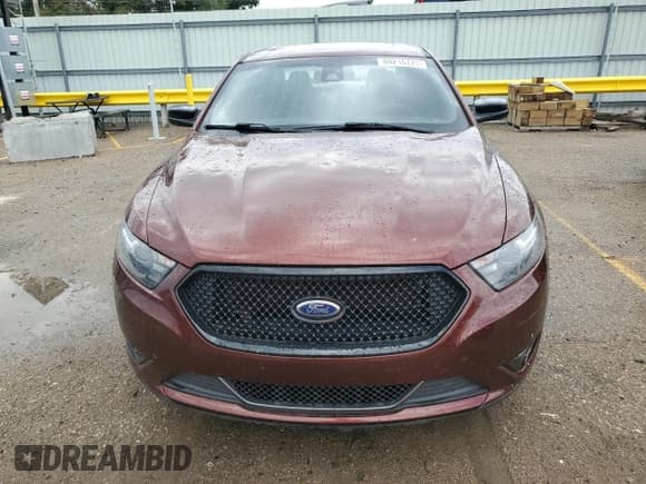 ✅ 2016 Ford Taurus SHO • VIN: 1FAHP2KT1GG119832 • Lot: 80216725. Listed on Copart with 116,318 mi. Free auction sales archive from the USA and detailed vehicle history report at DreamBid. Image 5.