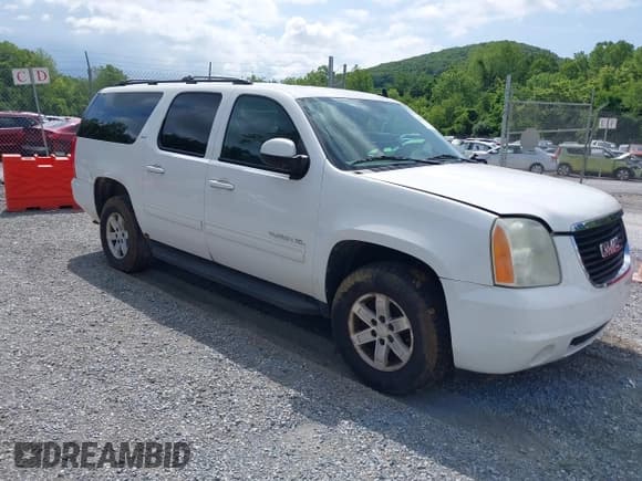 ✅ 2010 GMC Yukon XL SLT • VIN: 1GKUKKE3XAR262250 • Lot: 42479103. Wystawiony na IAAI z przebiegiem 267 695 mil. Bezpłatny archiwum sprzedaży aukcyjnych z USA i szczegółowy raport historii pojazdu na DreamBid. Zdjęcie 1.