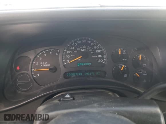 ✅ 2004 Chevrolet Silverado 1500 LS • VIN: 2GCEC19V341146534 • Lot: 93450135. Listed on Copart with 298,171 mi. Free auction sales archive from the USA and detailed vehicle history report at DreamBid. Image 9.