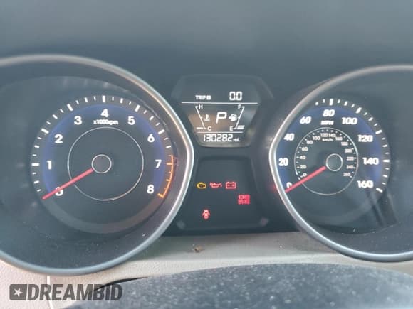 ✅ 2015 Hyundai Elantra SE • VIN: 5NPDH4AE8FH590214 • Лот: 90512605. Опубликован ранее на Copart с пробегом 130 282 миль. Бесплатный доступ к архиву аукционных продаж из США и подробный отчёт об истории автомобиля на DreamBid. Изображение 9.