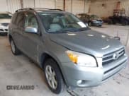 ✅ 2008 Toyota RAV4 Limited • VIN: JTMBD31V985211866 • Лот: 43728245. Опубликован ранее на IAAI с пробегом 180 982 миль. Бесплатный доступ к архиву аукционных продаж из США и подробный отчёт об истории автомобиля на DreamBid. Изображение 1.