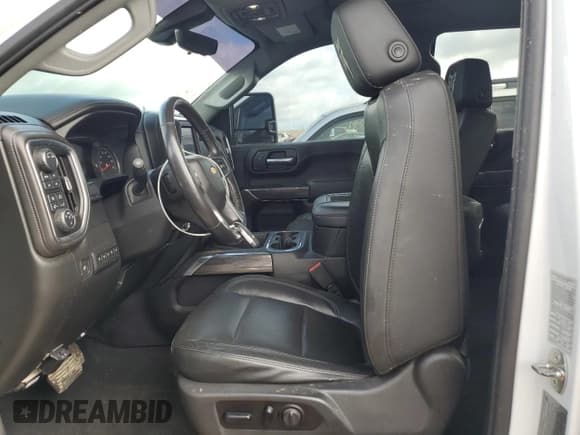 ✅ 2020 Chevrolet Silverado 2500HD LTZ • VIN: 1GC4YPEY7LF252816 • Lot: 66037495. Wystawiony na Copart z przebiegiem 126 886 mil. Bezpłatny archiwum sprzedaży aukcyjnych z USA i szczegółowy raport historii pojazdu na DreamBid. Zdjęcie 7.