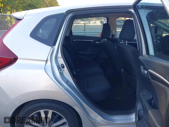 ✅ 2015 Honda Fit EX-L • VIN: 3HGGK5H80FM773834 • Lot: 43467358. Wystawiony na IAAI z przebiegiem 164 302 mil. Bezpłatny archiwum sprzedaży aukcyjnych z USA i szczegółowy raport historii pojazdu na DreamBid. Zdjęcie 8.