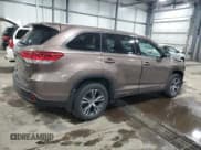 ✅ 2017 Toyota Highlander Hybrid LE • VIN: 5TDBGRFHXHS034879 • Лот: 50402225. Опубликован ранее на Copart с пробегом 88 447 миль. Бесплатный доступ к архиву аукционных продаж из США и подробный отчёт об истории автомобиля на DreamBid. Изображение 3.
