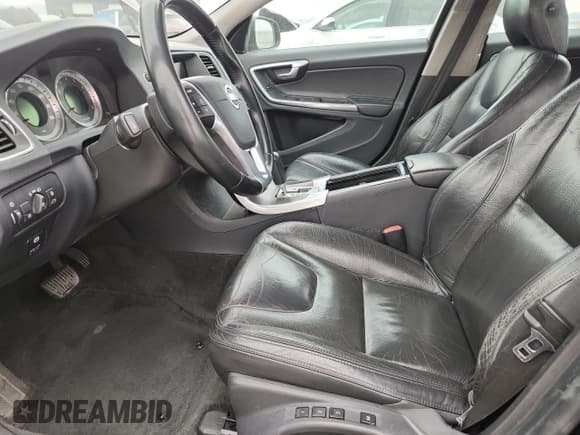 ✅ 2012 Volvo S60 T5 • VIN: YV1622FS9C2139278 • Lot: 90772365. Listed on Copart with 208,077 mi. Free auction sales archive from the USA and detailed vehicle history report at DreamBid. Image 7.