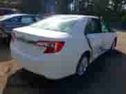 2013 Toyota Camry L with VIN 4T4BF1FK4DR332853, listed as a IAAI auction lot 43370465 with 266,093 mi miles and . Bid and sale history available at DreamBid. Image 4.