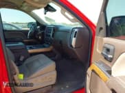 ✅ 2018 Chevrolet Silverado 1500 LTZ • VIN: 3GCPCSEC7JG341946 • Lot: 43351122. Wystawiony na IAAI z przebiegiem 65 011 mil. Bezpłatny archiwum sprzedaży aukcyjnych z USA i szczegółowy raport historii pojazdu na DreamBid. Zdjęcie 5.