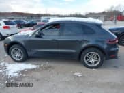 ✅ 2018 Porsche Macan • VIN: WP1AA2A56JLB05163 • Лот: 43664396. Опубликован ранее на IAAI с пробегом 70 735 миль. Бесплатный доступ к архиву аукционных продаж из США и подробный отчёт об истории автомобиля на DreamBid. Изображение 14.