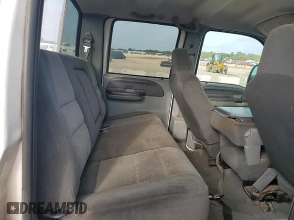 ✅ 2002 Ford F-250 XL • VIN: 1FTNW20F42EA27065 • Лот: 85328625. Опубликован ранее на Copart с пробегом 235 173 миль. Бесплатный доступ к архиву аукционных продаж из США и подробный отчёт об истории автомобиля на DreamBid. Изображение 10.