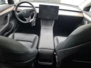 ✅ 2023 Tesla Model 3 • VIN: 5YJ3E1EA5PF695318 • Лот: 53832935. Опубликован ранее на Copart с пробегом 28 863 миль. Бесплатный доступ к архиву аукционных продаж из США и подробный отчёт об истории автомобиля на DreamBid. Изображение 8.