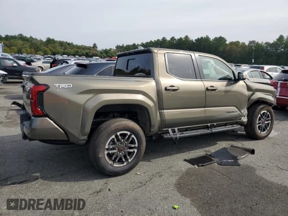 ✅ 2025 Toyota Tacoma SR5 • VIN: 3TMLB5JN1SM144249 • Lot: 81824265. Listed on Copart with 7,683 mi. Free auction sales archive from the USA and detailed vehicle history report at DreamBid. Image 3.