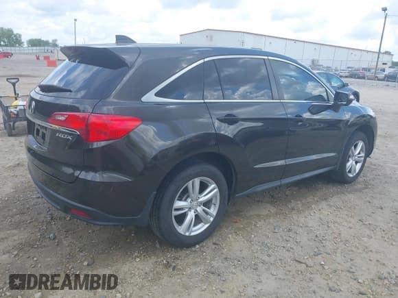 ✅ 2015 Acura RDX Technology • VIN: 5J8TB3H55FL014302 • Лот: 42179413. Опубликован ранее на IAAI с пробегом 99 613 миль. Бесплатный доступ к архиву аукционных продаж из США и подробный отчёт об истории автомобиля на DreamBid. Изображение 4.