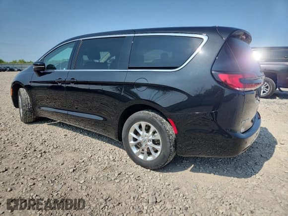 ✅ 2023 Chrysler Pacifica Touring L • VIN: 2C4RC3BG1PR503918 • Lot: 71857125. Wystawiony na Copart z przebiegiem 21 868 mil. Bezpłatny archiwum sprzedaży aukcyjnych z USA i szczegółowy raport historii pojazdu na DreamBid. Zdjęcie 2.