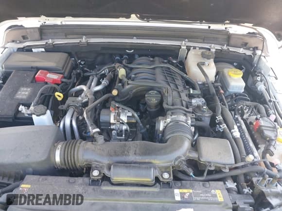 ✅ 2022 Jeep Wrangler Unlimited Sport S • VIN: 1C4HJXDG8NW259579 • Lot: 42974393. Wystawiony na IAAI z przebiegiem 55 553 mil. Bezpłatny archiwum sprzedaży aukcyjnych z USA i szczegółowy raport historii pojazdu na DreamBid. Zdjęcie 10.