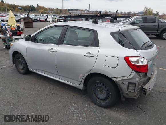 ✅ 2010 Toyota Matrix S • VIN: 2T1LE4EE6AC018584 • Лот: 43593243. Опубликован ранее на IAAI с пробегом 159 694 миль. Бесплатный доступ к архиву аукционных продаж из США и подробный отчёт об истории автомобиля на DreamBid. Изображение 3.
