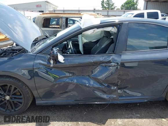 2025 Toyota Camry LE с VIN 4T1DAACK2SU118351, выставлен на аукционе IAAI как лот 42477857 с пробегом 4 433 миль миль и . История ставок и продаж доступна на DreamBid. Изображение 12.