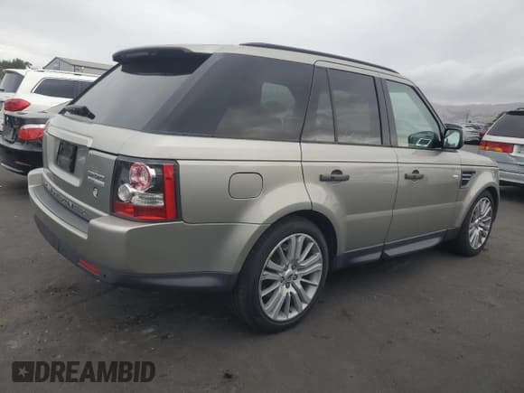 ✅ 2011 Land Rover Range Rover Sport HSE Lux • VIN: SALSK2D40BA288393 • Lot: 86286365. Wystawiony na Copart z przebiegiem 84 126 mil. Bezpłatny archiwum sprzedaży aukcyjnych z USA i szczegółowy raport historii pojazdu na DreamBid. Zdjęcie 3.